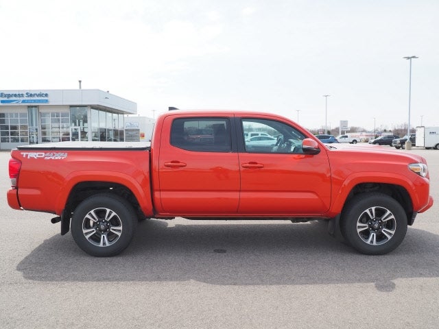 Used 2016 Toyota Tacoma TRD Off Road with VIN 5TFCZ5AN2GX026174 for sale in Mankato, Minnesota