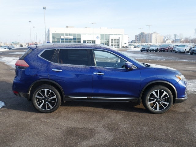 Used 2018 Nissan Rogue SL with VIN JN8AT2MV7JW342433 for sale in Mankato, Minnesota