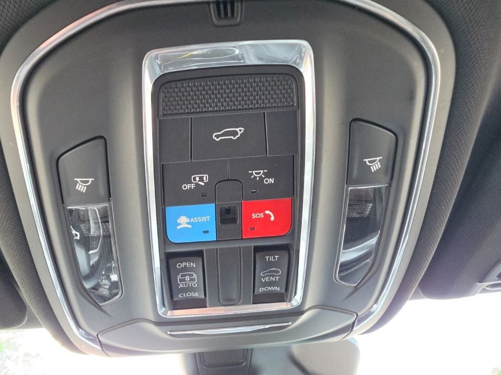 2023 Jeep Grand Cherokee L Altitude
