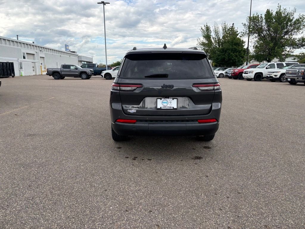2023 Jeep Grand Cherokee L Altitude