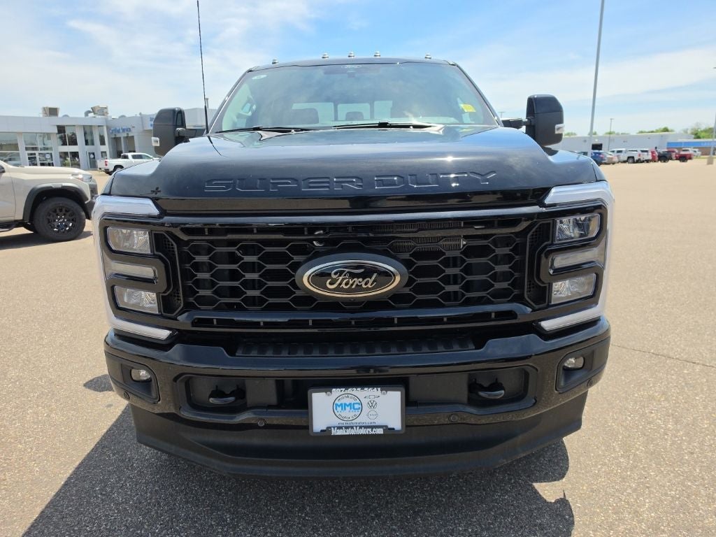 2026 Ford F-350SD Lariat