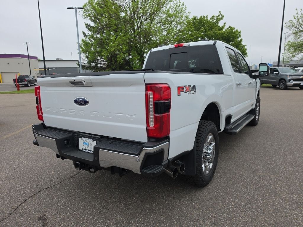 2023 Ford F-350SD Lariat