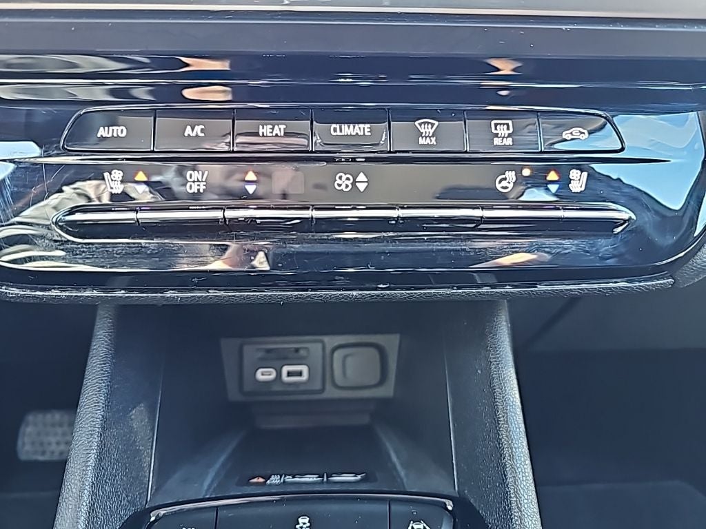 2023 Chevrolet Bolt EUV LT
