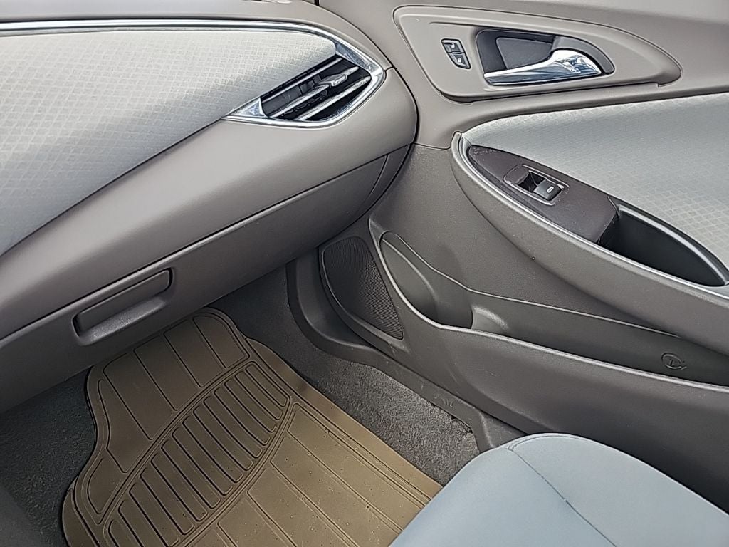 2017 Chevrolet Malibu LT 1LT