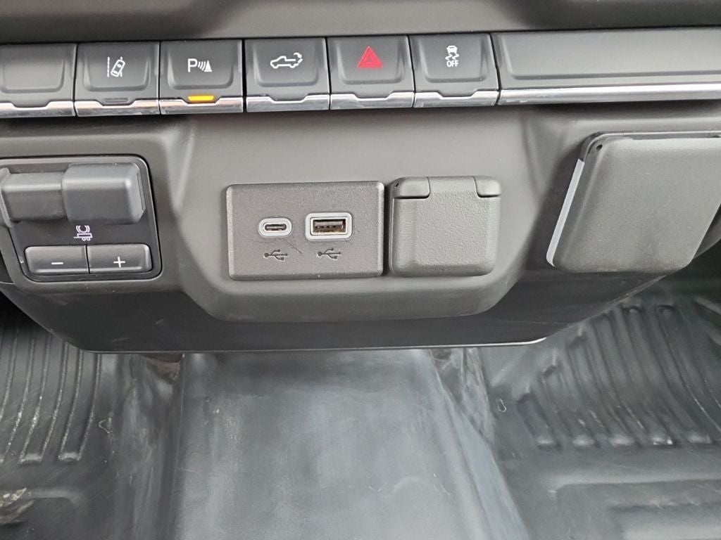 2025 Chevrolet Silverado 3500HD Work Truck