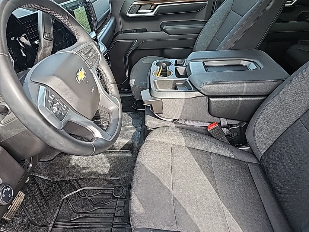 2024 Chevrolet Silverado 1500 LT LT1