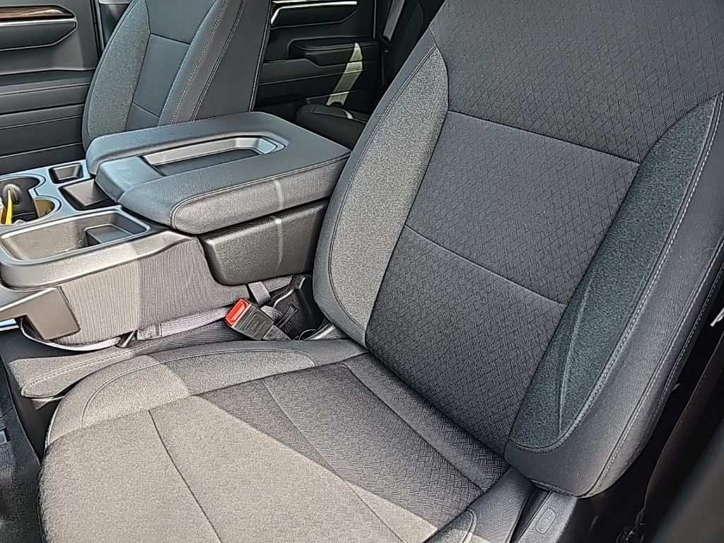 2024 Chevrolet Silverado 1500 LT LT1