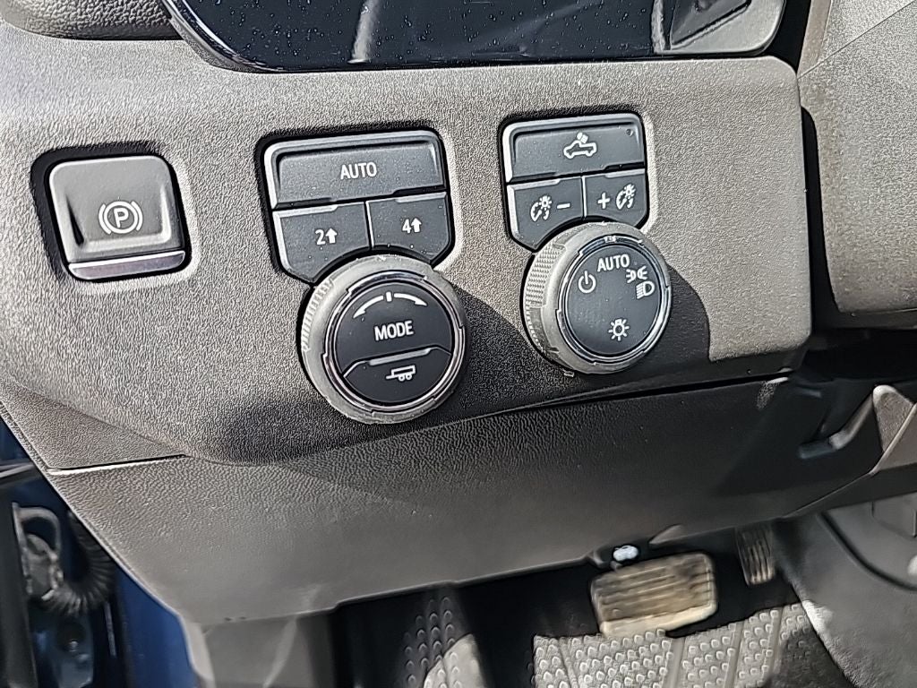 2024 Chevrolet Silverado 1500 LT LT1