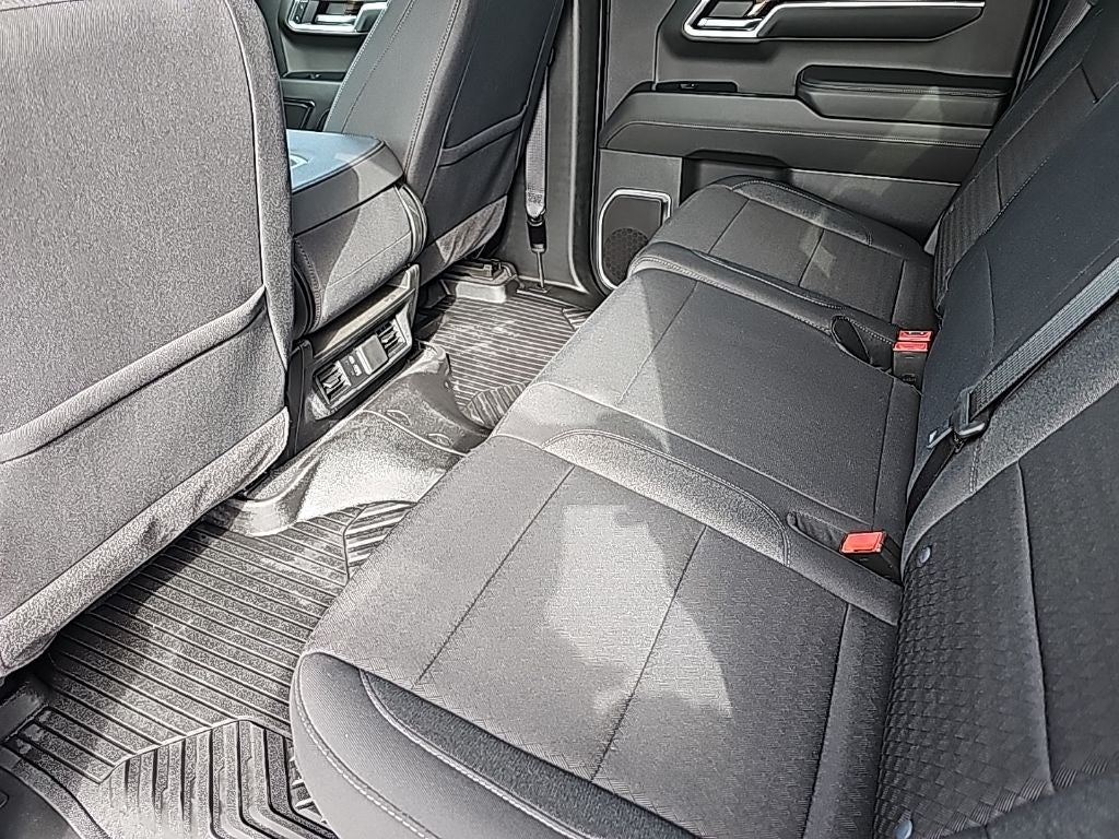 2024 Chevrolet Silverado 1500 LT LT1