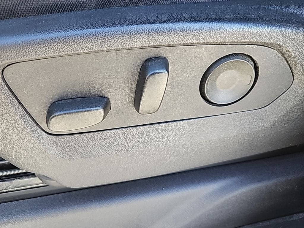 2024 Chevrolet Silverado 1500 LT LT1