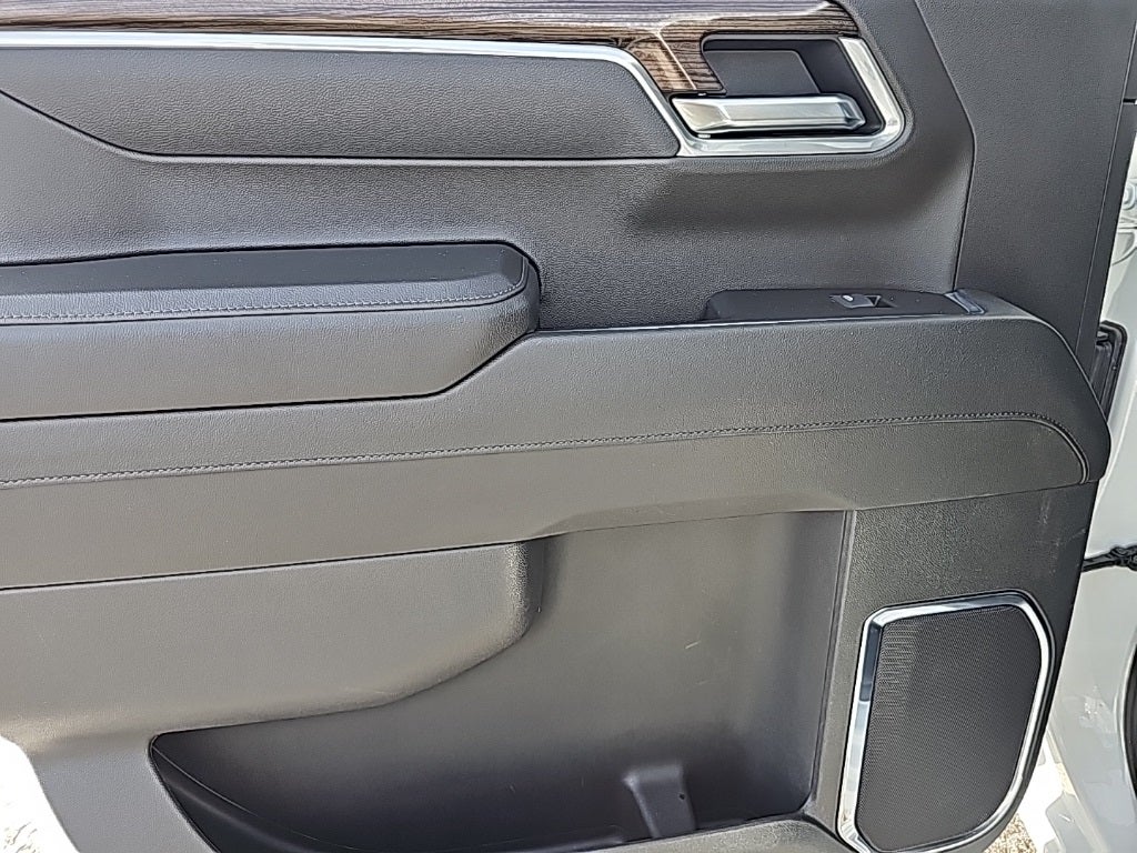 2025 Chevrolet Silverado 1500 LT LT1