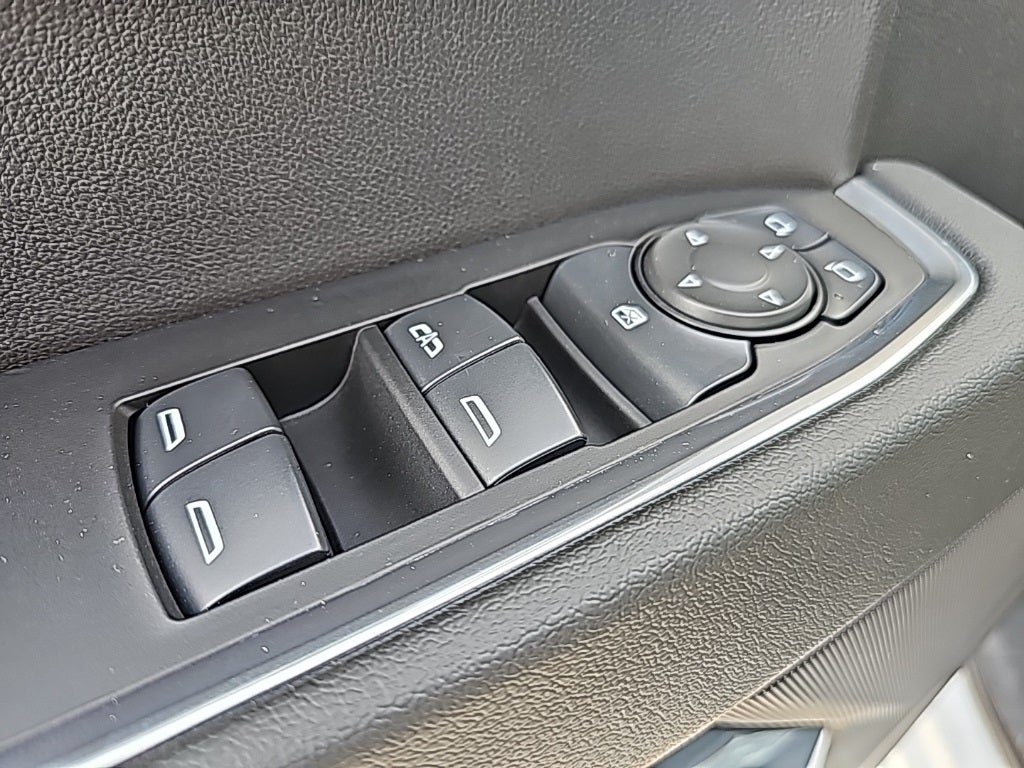 2025 Chevrolet Silverado 1500 LT LT1