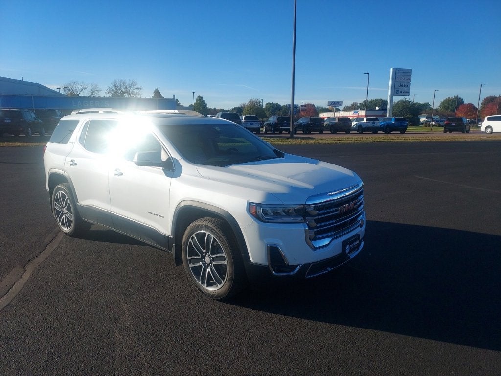 2023 GMC Acadia SLT