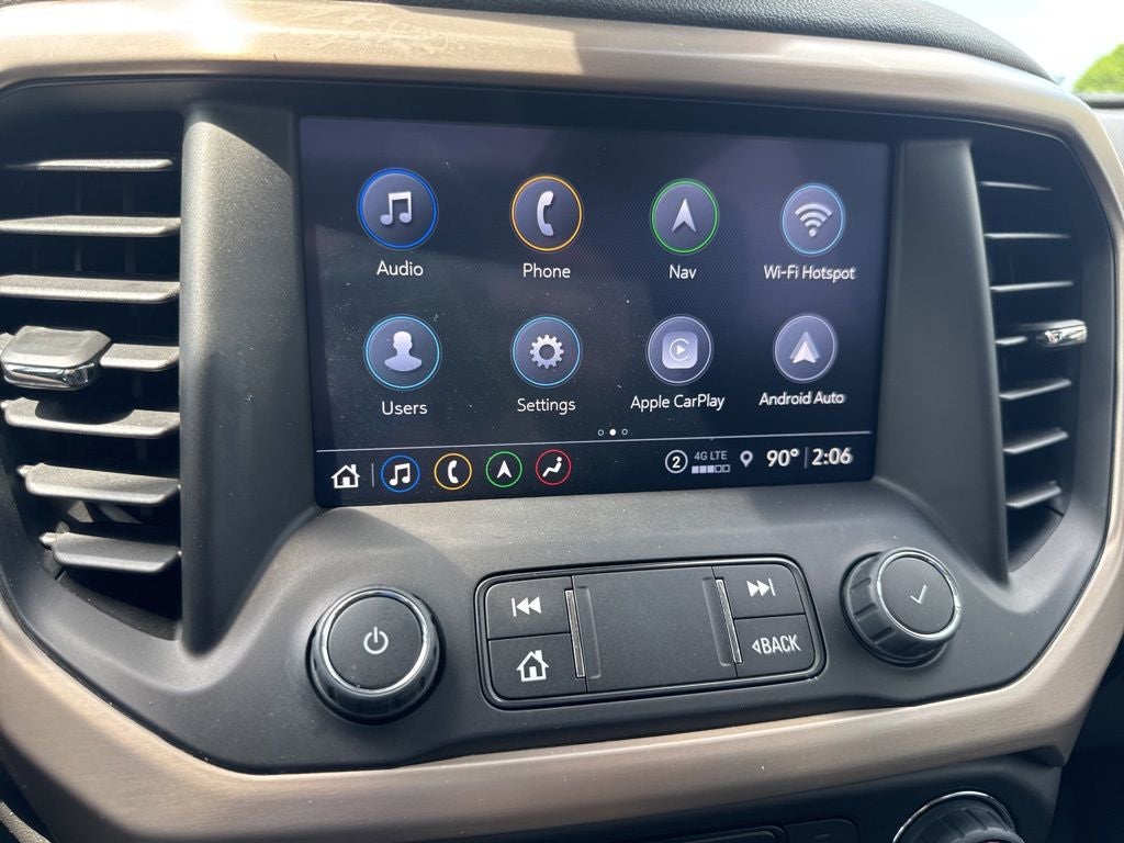 2022 GMC Acadia Denali