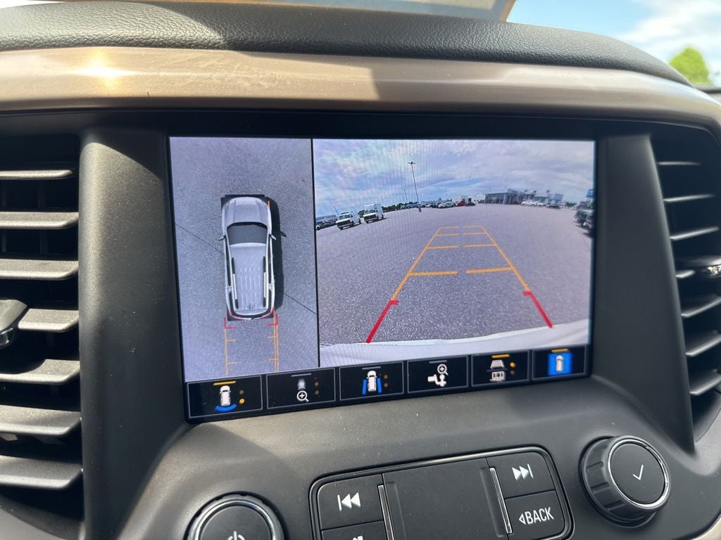 2022 GMC Acadia Denali