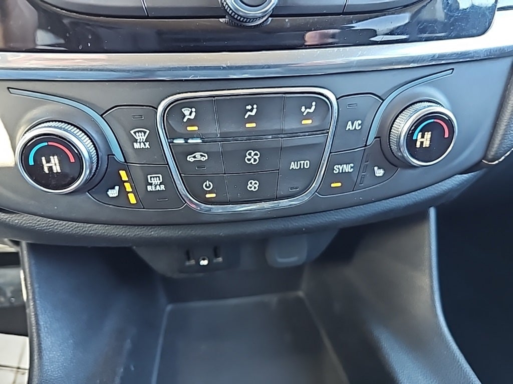 2019 Chevrolet Traverse LT Cloth w/1LT