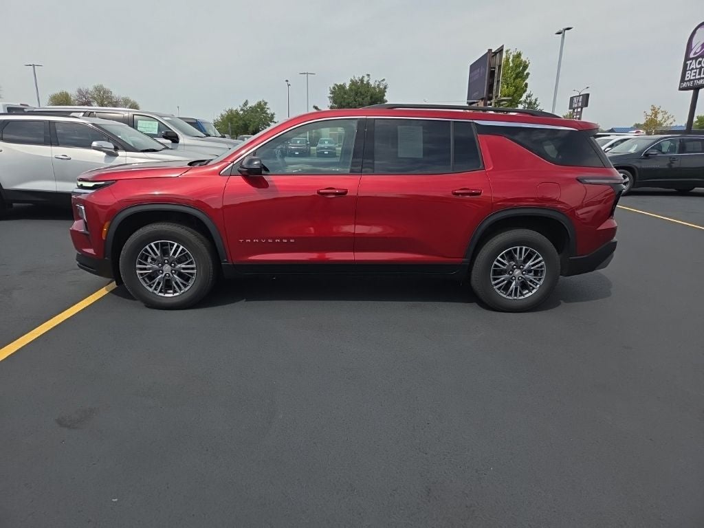 2025 Chevrolet Traverse LT