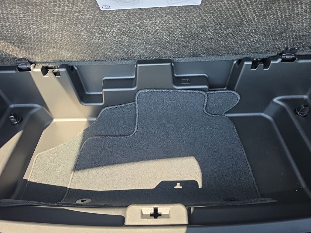 2025 Chevrolet Traverse LT 2LT