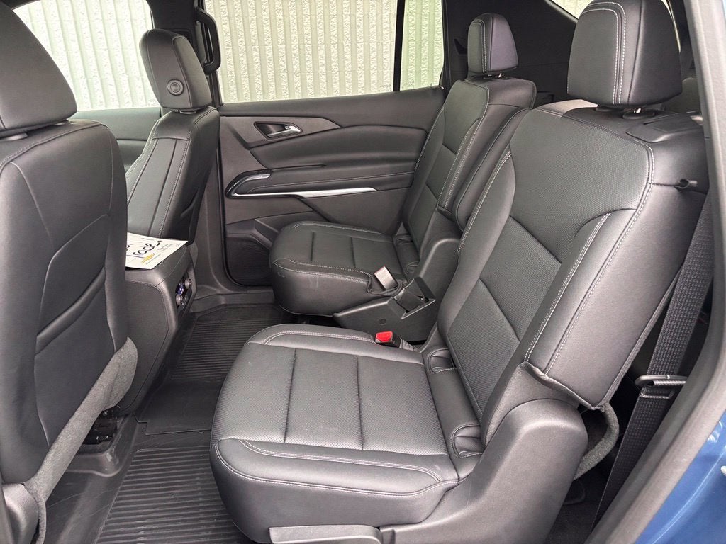 2025 Chevrolet Traverse LT 2LT