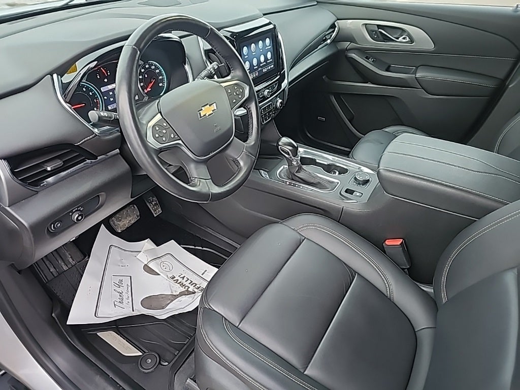 2022 Chevrolet Traverse LT Leather