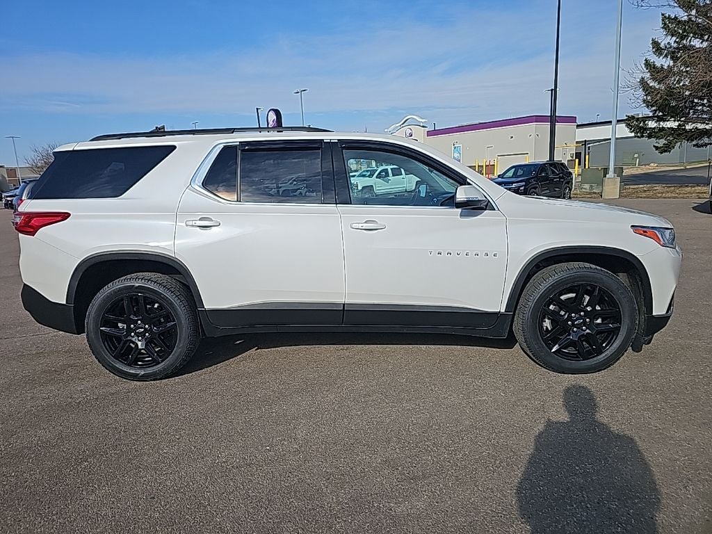 2021 Chevrolet Traverse LT Leather