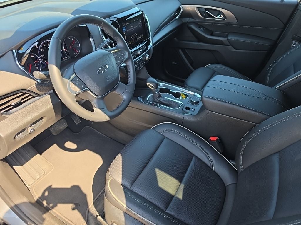 2023 Chevrolet Traverse Premier