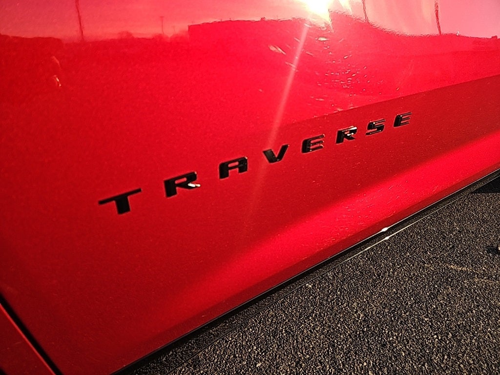 2025 Chevrolet Traverse RS