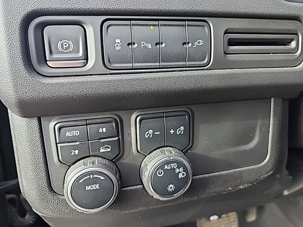 2021 Chevrolet Suburban RST