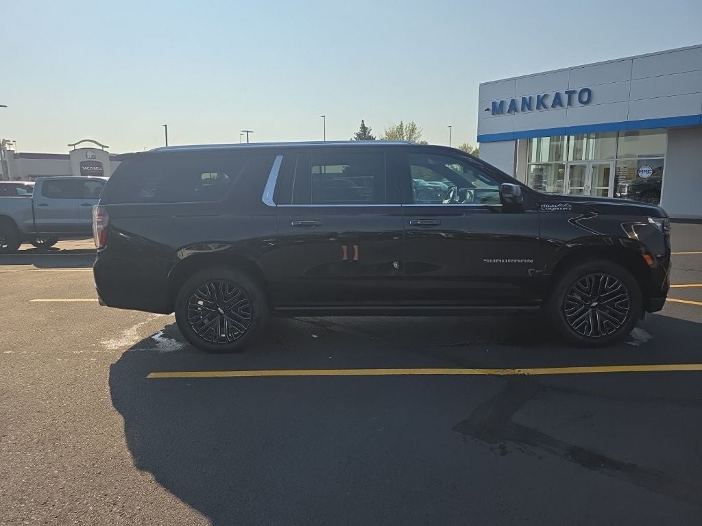 2021 Chevrolet Suburban High Country