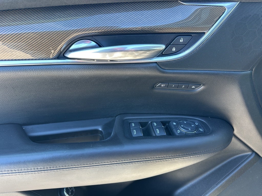 2017 Cadillac XT5 Platinum