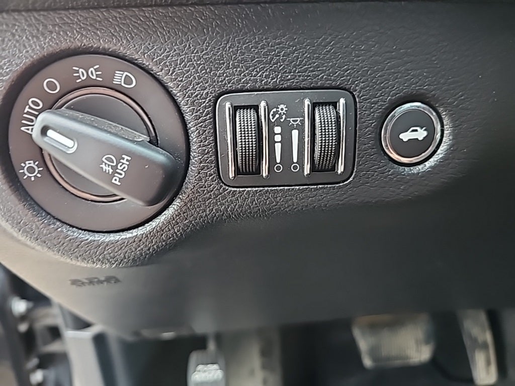 2015 Dodge Charger SXT