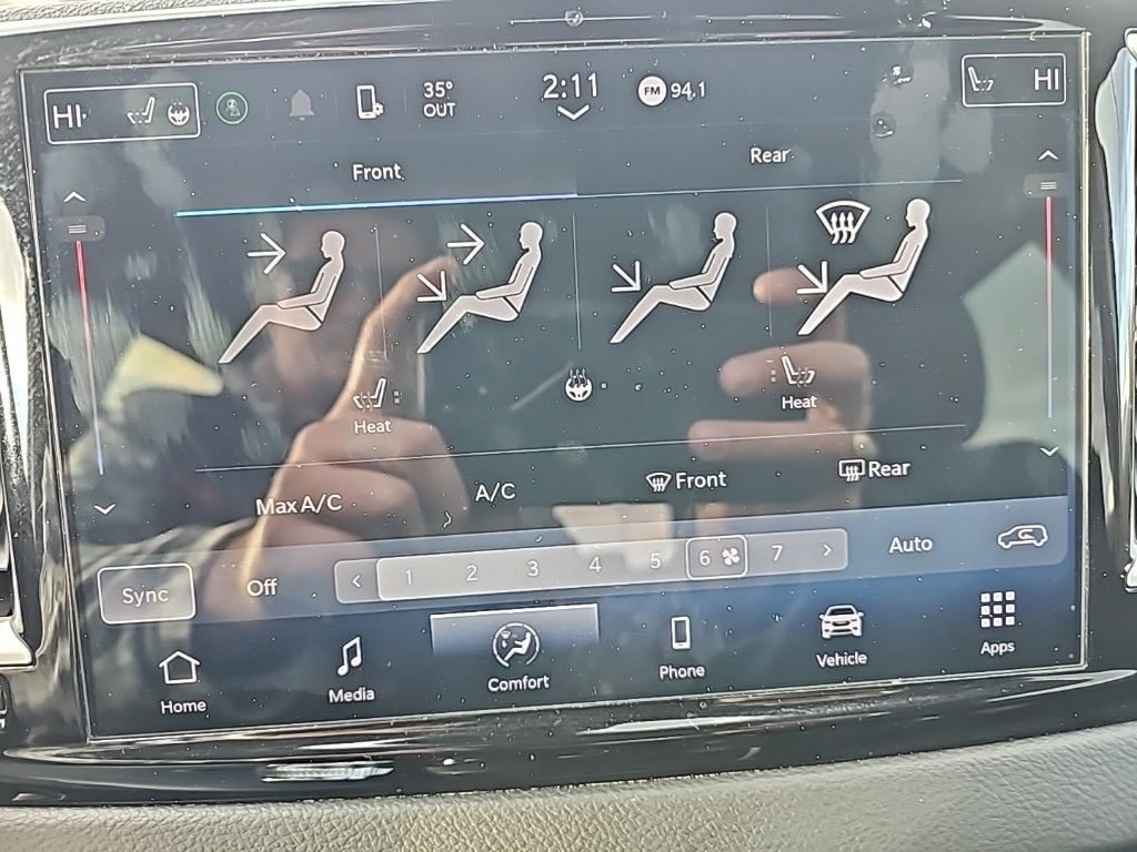 2024 Chrysler Pacifica Touring L