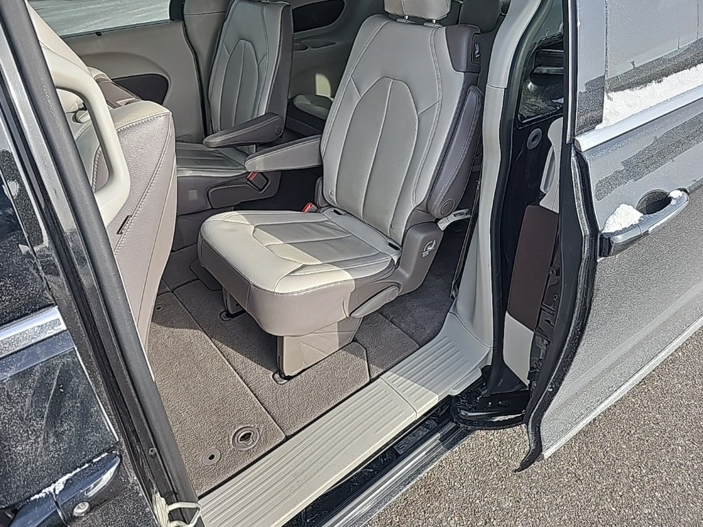2018 Chrysler Pacifica Touring L Plus