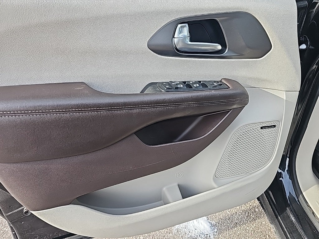 2018 Chrysler Pacifica Touring L Plus