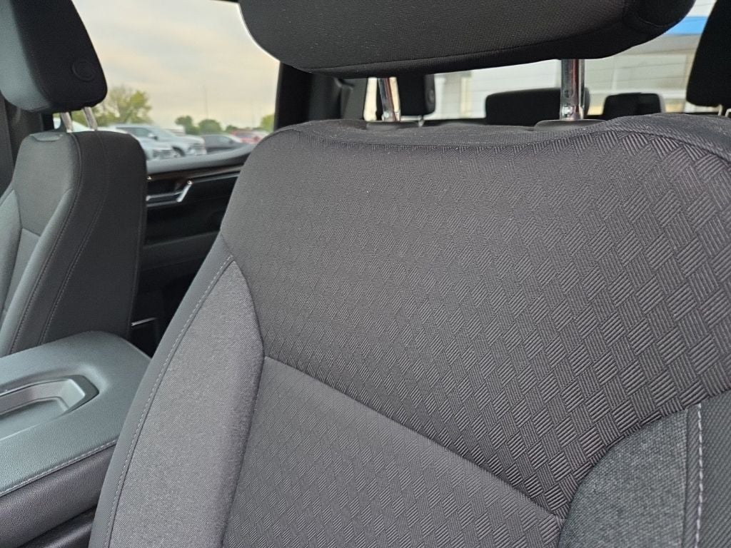 2024 Chevrolet Silverado 1500 LT LT1