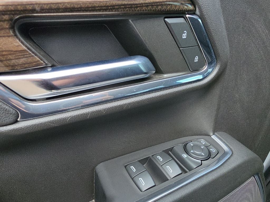 2024 Chevrolet Silverado 1500 LT LT1