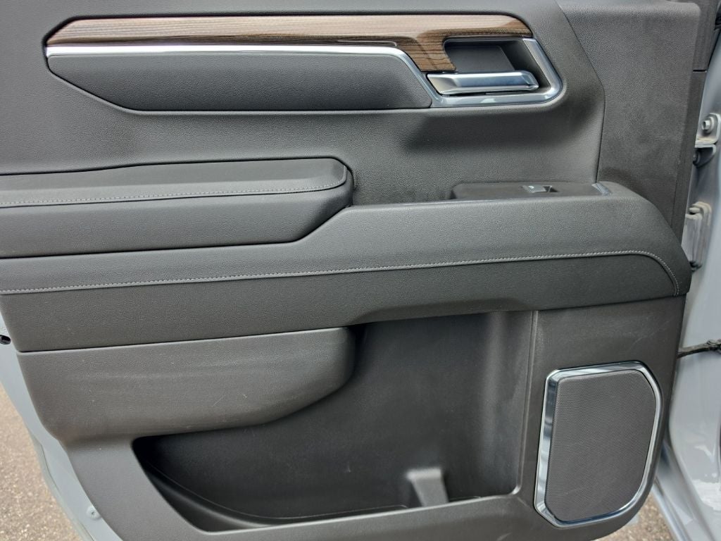 2024 Chevrolet Silverado 1500 LT LT1