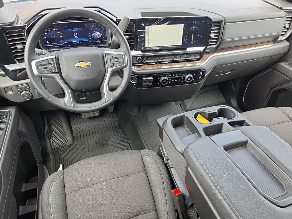 2024 Chevrolet Silverado 1500 LT LT1