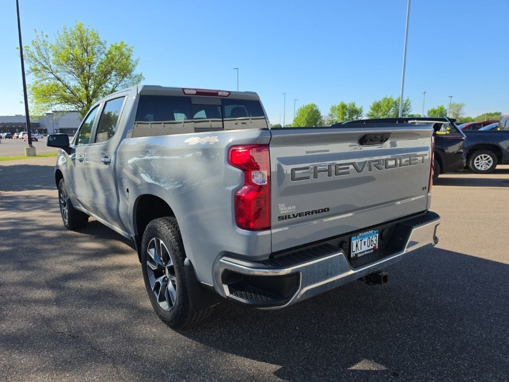 2024 Chevrolet Silverado 1500 LT LT1