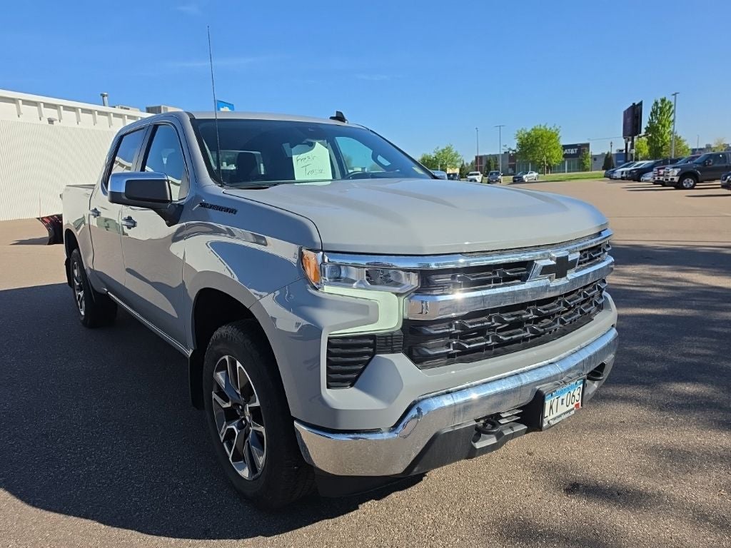 2024 Chevrolet Silverado 1500 LT LT1