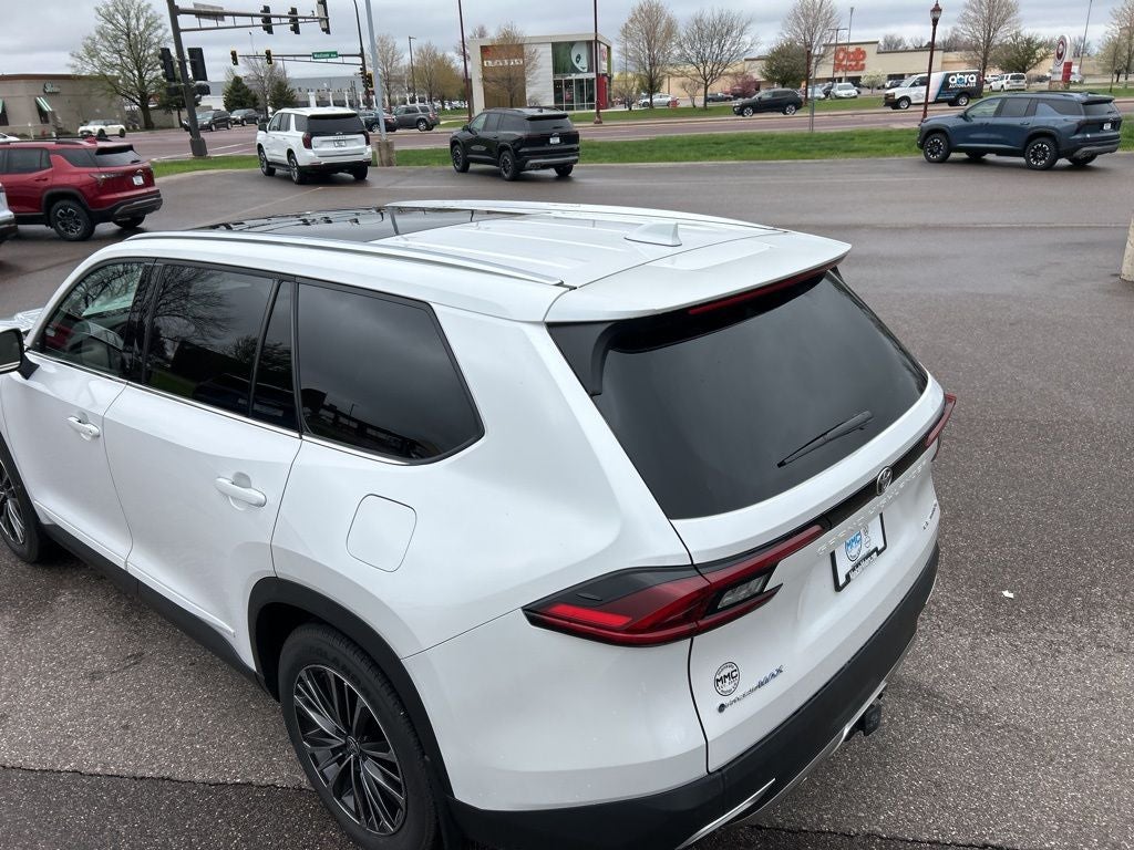 2025 Toyota Grand Highlander Hybrid MAX Platinum