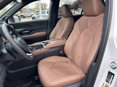 2025 Toyota Grand Highlander Hybrid MAX Platinum
