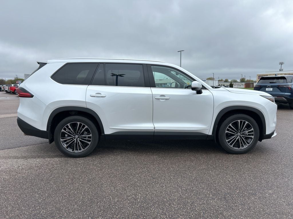 2025 Toyota Grand Highlander Hybrid MAX Platinum