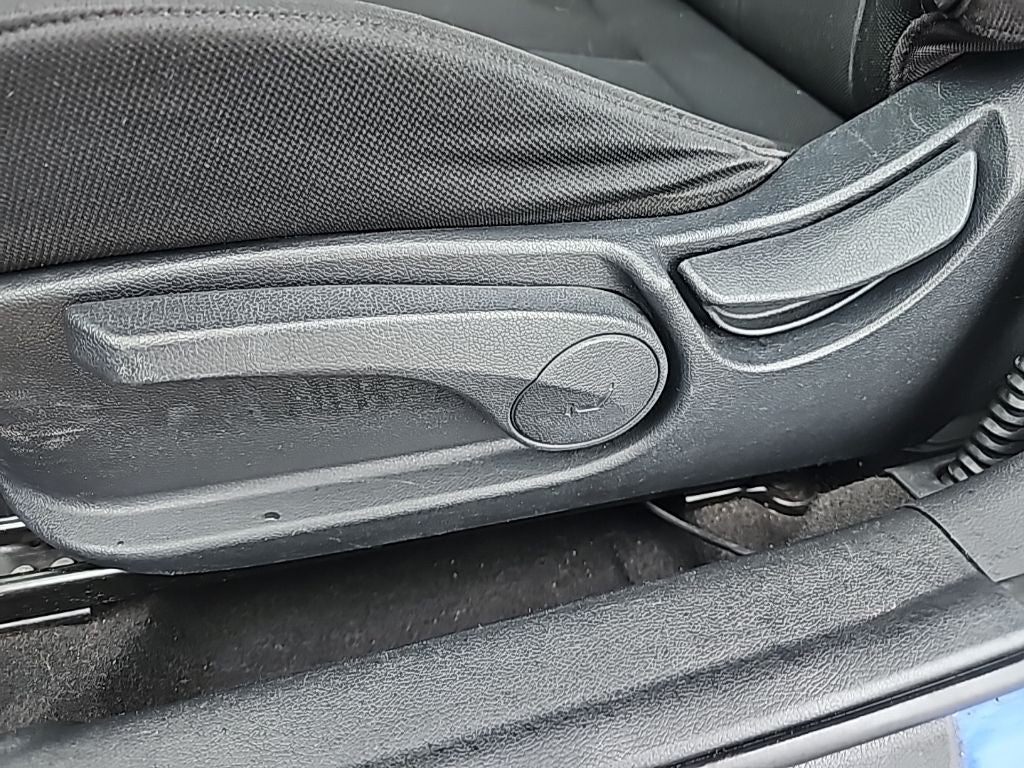 2016 Hyundai Veloster Base