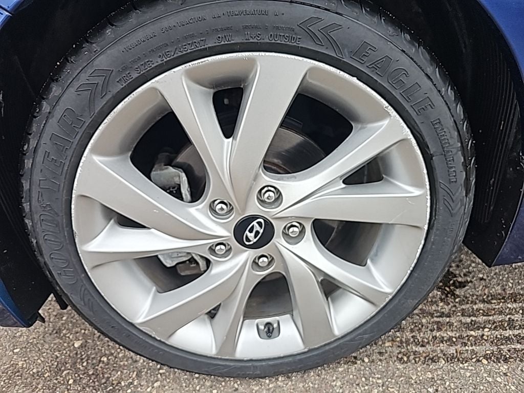 2016 Hyundai Veloster Base