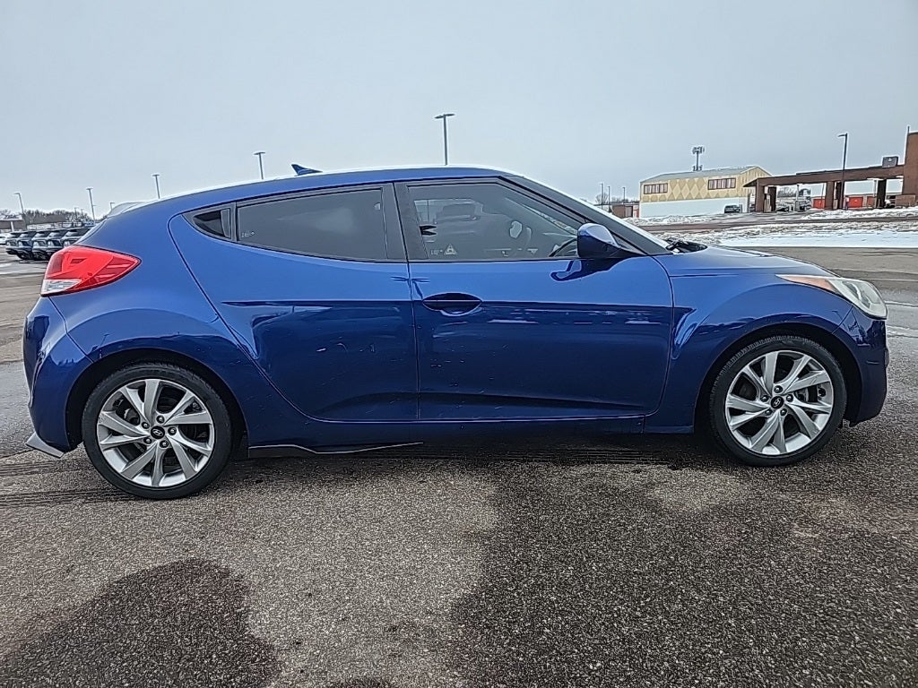 2016 Hyundai Veloster Base