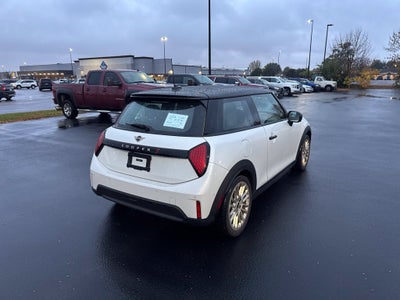 2025 MINI Cooper S Iconic
