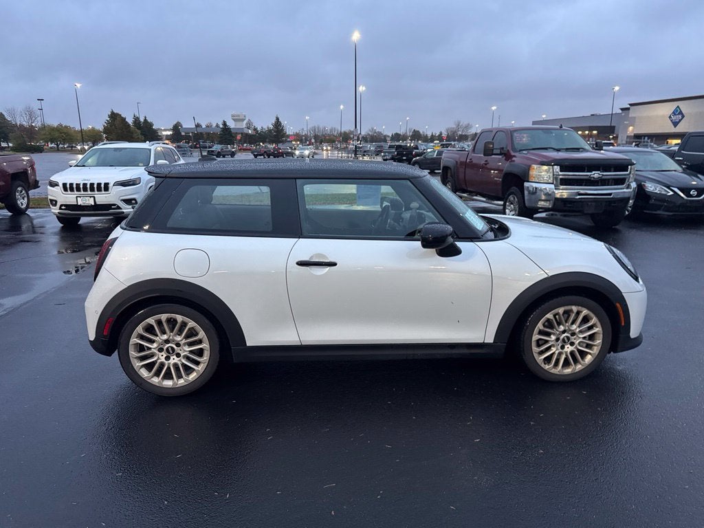 2025 MINI Cooper S Iconic