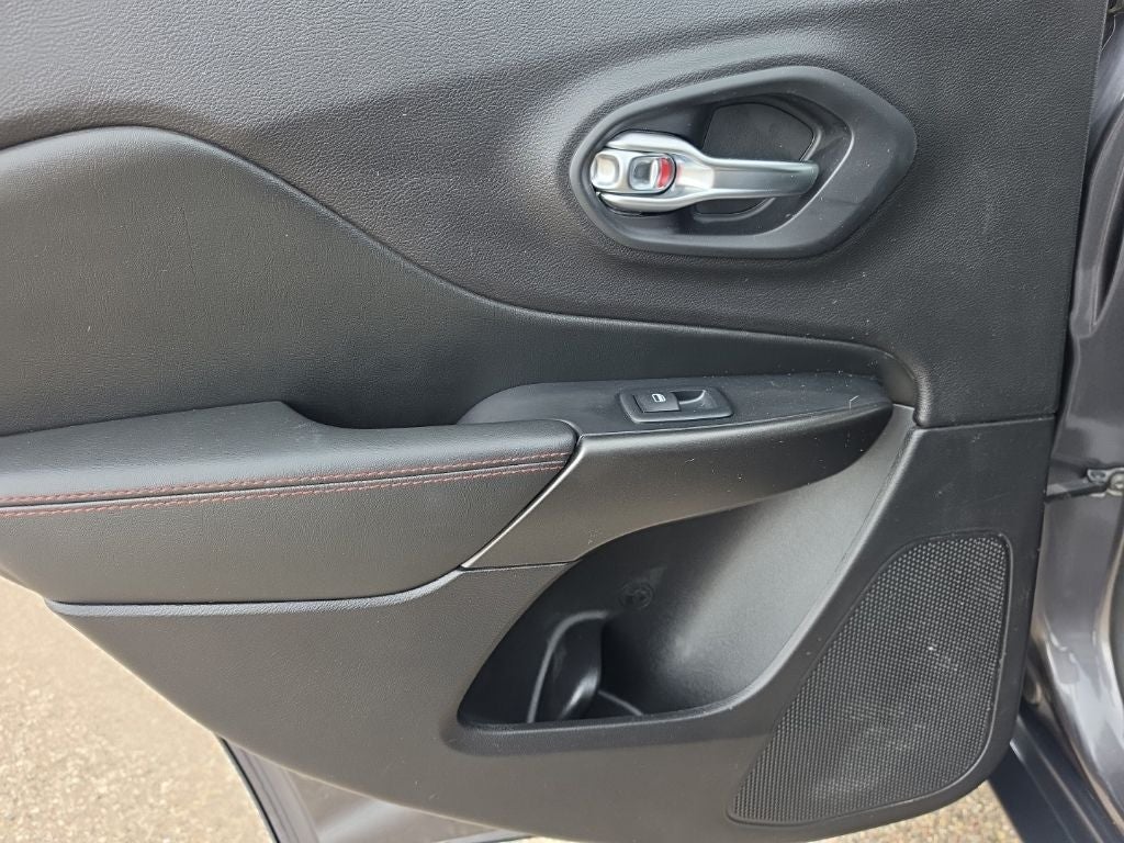 2020 Jeep Cherokee Trailhawk