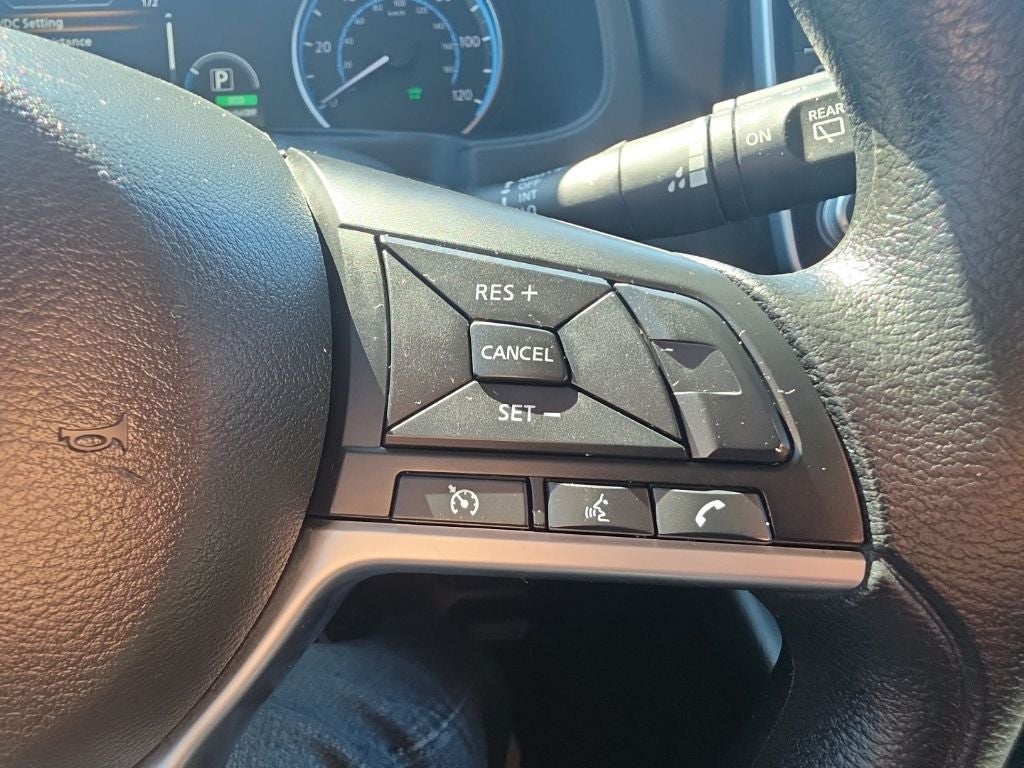 2025 Nissan Leaf S